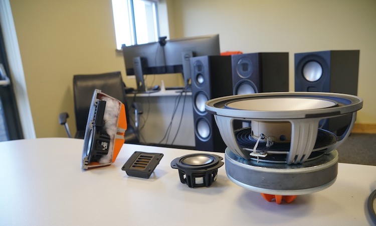 Fabrieksbezoek Monitor Audio 2019 Fabrieksbezoek Monitor Audio 2019