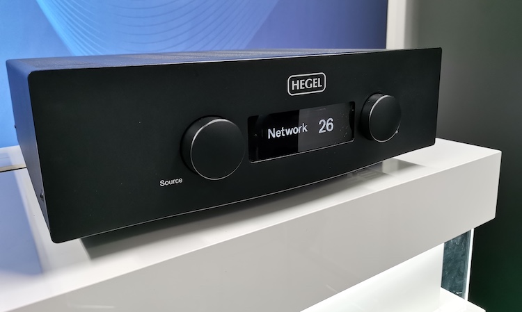 Hegel H390 Hegel H390