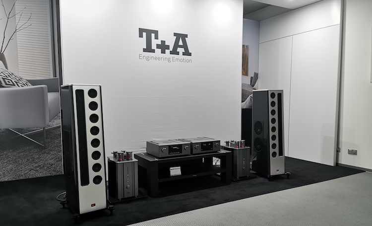 T+A CWT1000-40 op HIM 2019 T+A CWT1000-40 op HIM 2019
