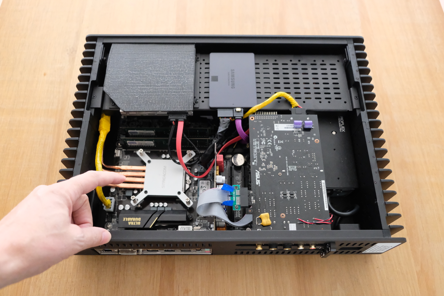 Review: Rowlo Gold Line highend mediaserver Review: Rowlo Gold Line highend mediaserver